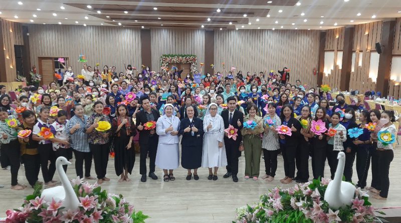 อบรมปฐมวัยเรื่อง “การพัฒนาสื่อการจัดประสบการณ์และสื่อเทคโนโลยี เพื่อพัฒนาครูระดับปฐมวัย” วันที่ 26 สิงหาคม 2566 ณ โรงเรียนวัฒนานุศาสน์